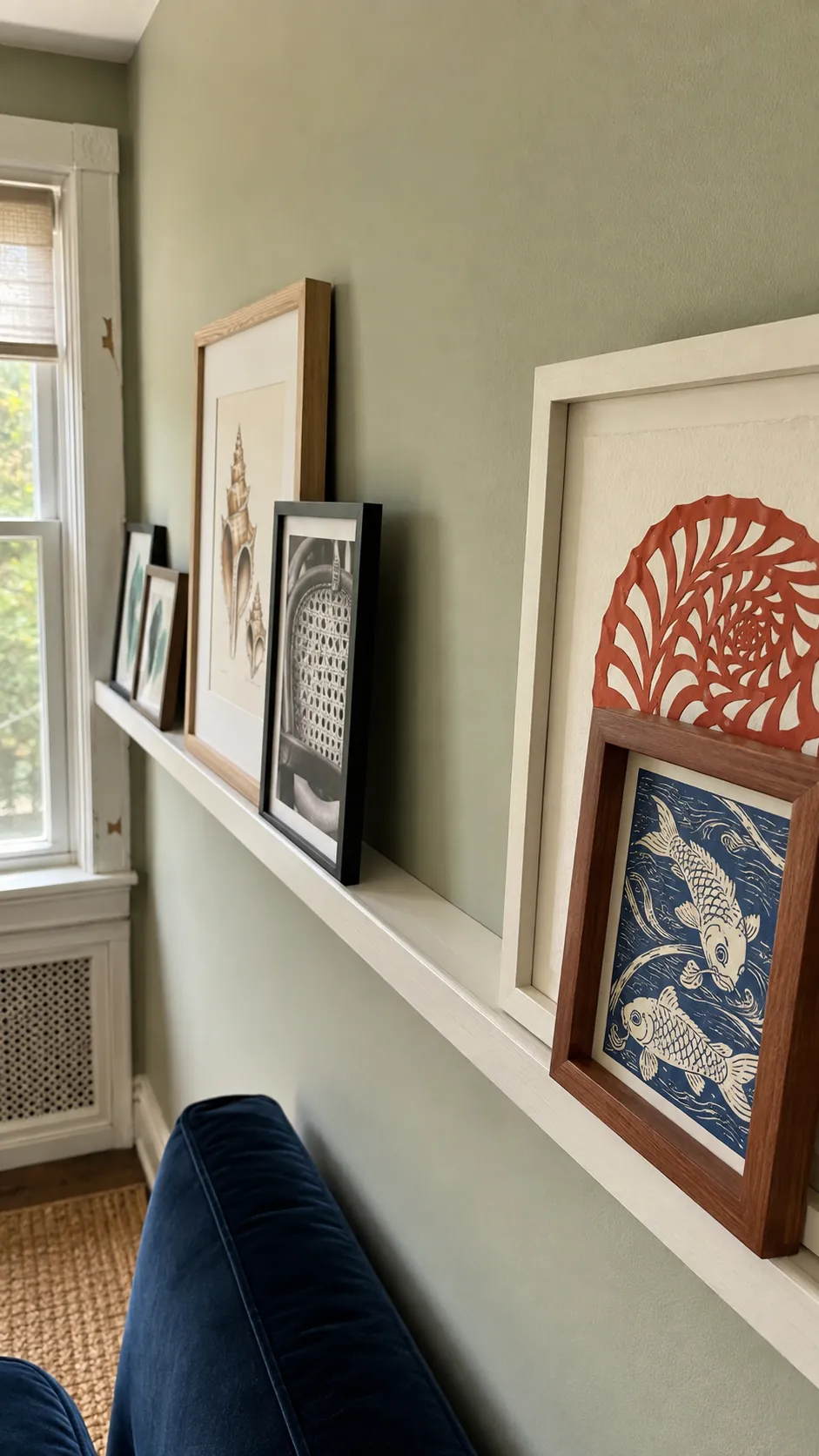 Balanced frame overlap and open space on a picture ledge