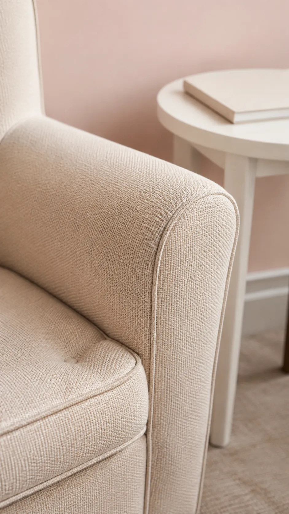 Bring ivory texture into the reading seat